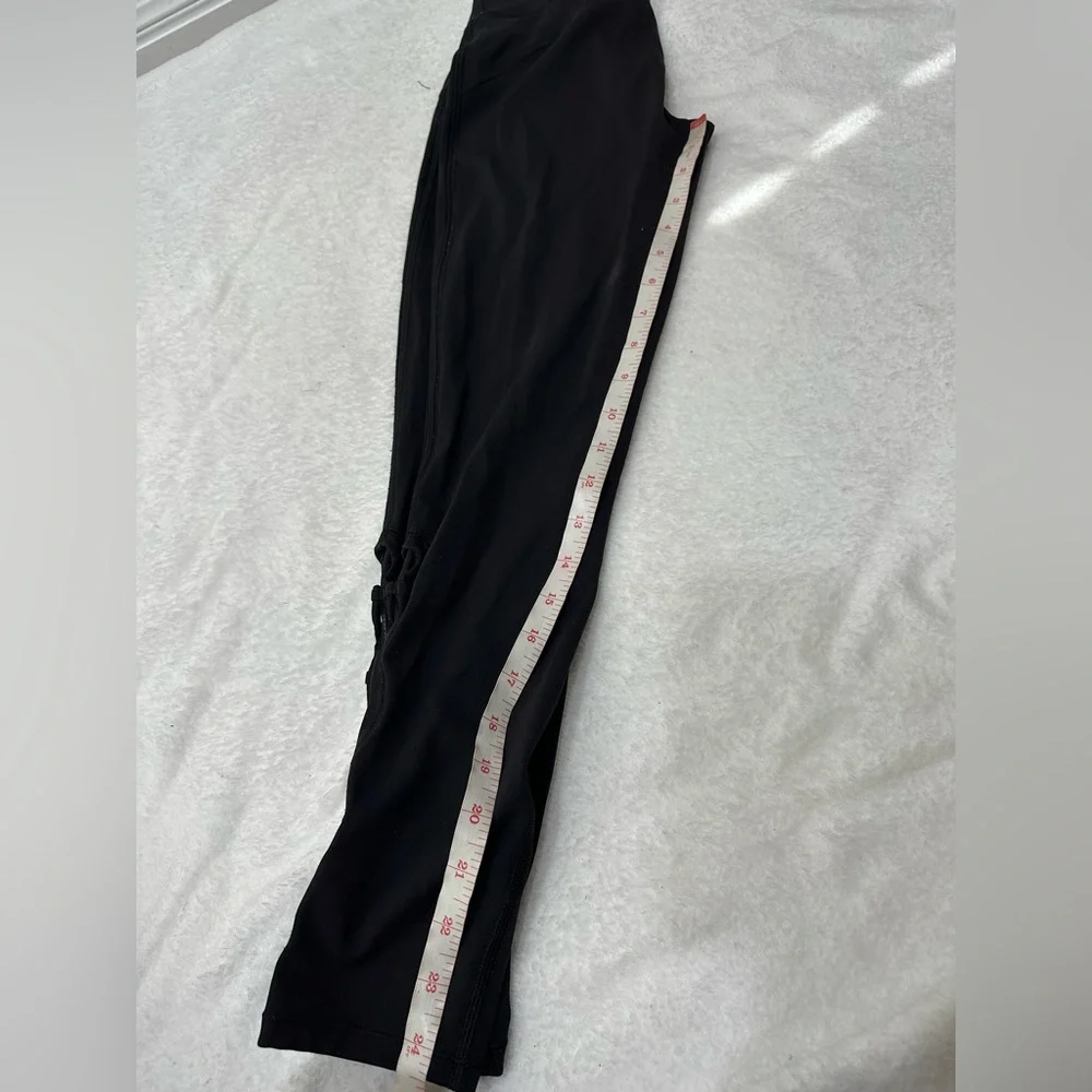 Lululemon Tied to Do it Crop Leggings